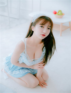 《百灵潭越南语》